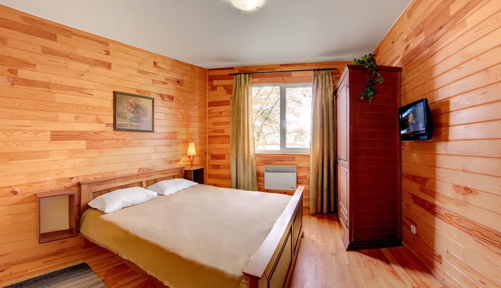 Mayak Resort Kam'yani Potoky Habitación foto